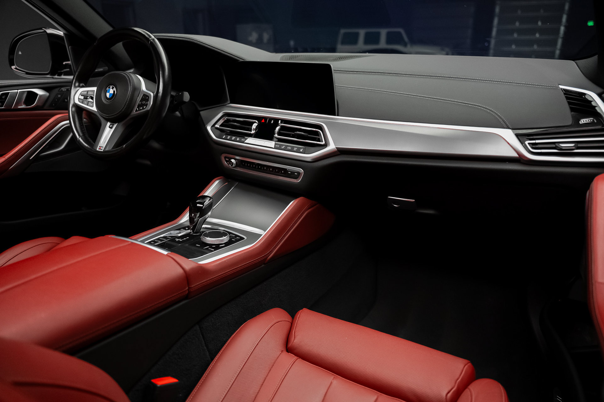 Used 2022 BMW X6 M50i w/ Premium Package AWD/4WD image 60