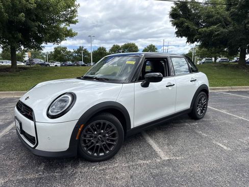Certified 2025 MINI Cooper S FWD image 1