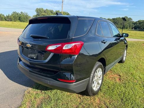 Used 2019 Chevrolet Equinox LS w/ LS Convenience Package FWD image 5