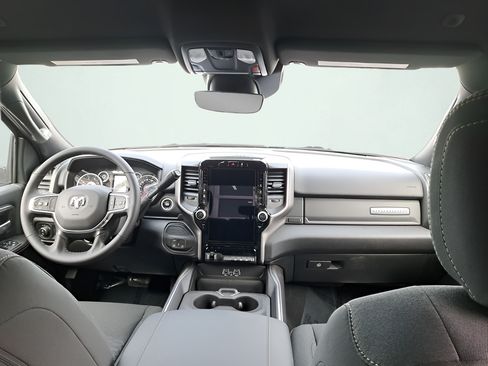 New 2026 RAM 3500 Big Horn AWD/4WD image 17