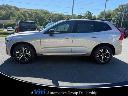 Used 2026 Volvo XC60 B5 Core w/ Protection Package Premier image 5