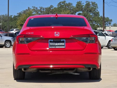 Used 2023 Honda Civic EX image 4