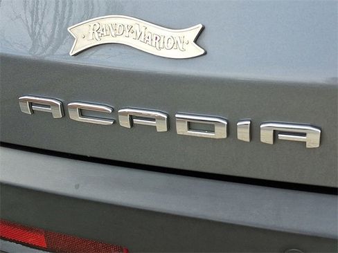 Used 2022 GMC Acadia AT4 w/ Technology Package image 32