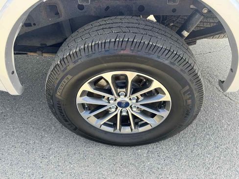 Used 2018 Ford F150 Lariat AWD/4WD image 41