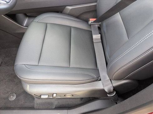 New 2026 Chevrolet Traverse LT w/ Sun and Wheel Package FWD image 4