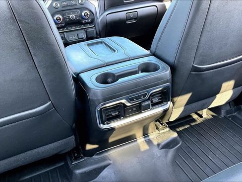 Used 2021 GMC Sierra 1500 SLT w/ SLT Convenience Package AWD/4WD image 12