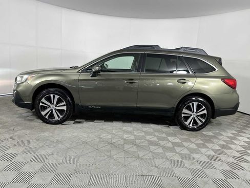Used 2018 Subaru Outback 2.5i Limited image 9