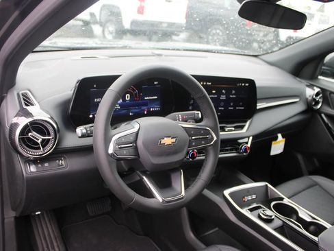 New 2026 Chevrolet Equinox LT FWD image 23
