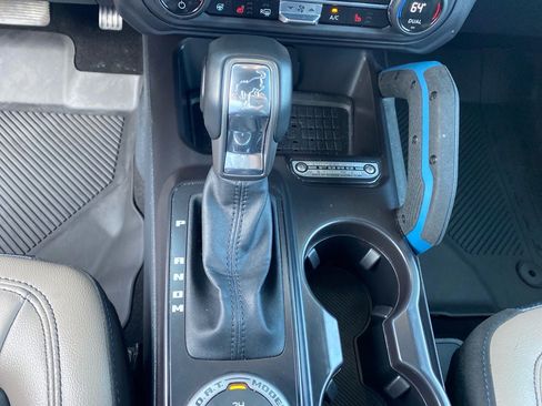 Used 2024 Ford Bronco Wildtrak image 13