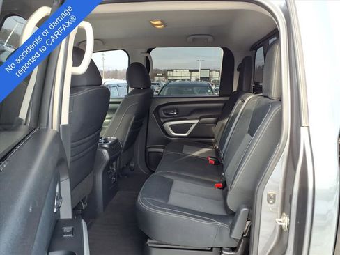 Used 2018 Nissan Titan SV w/ SV Convenience Package image 13