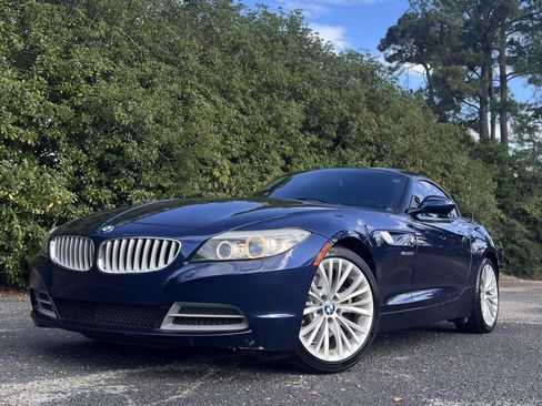 Used 2009 BMW Z4 sDrive35i image 2