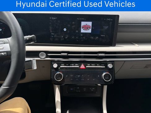 Certified 2025 Hyundai Tucson SEL AWD/4WD image 23