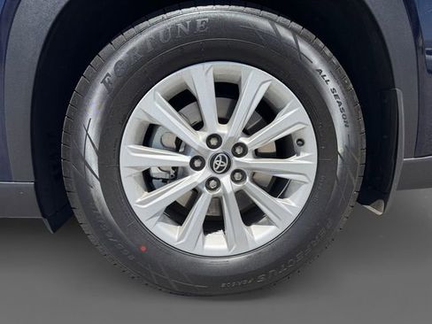 Certified 2024 Toyota Grand Highlander AWD Hybrid image 12