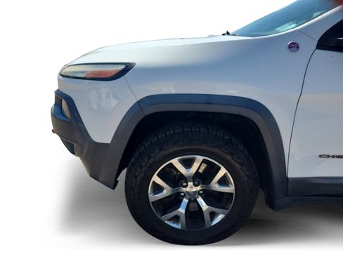 Used 2015 Jeep Cherokee Trailhawk AWD/4WD image 10