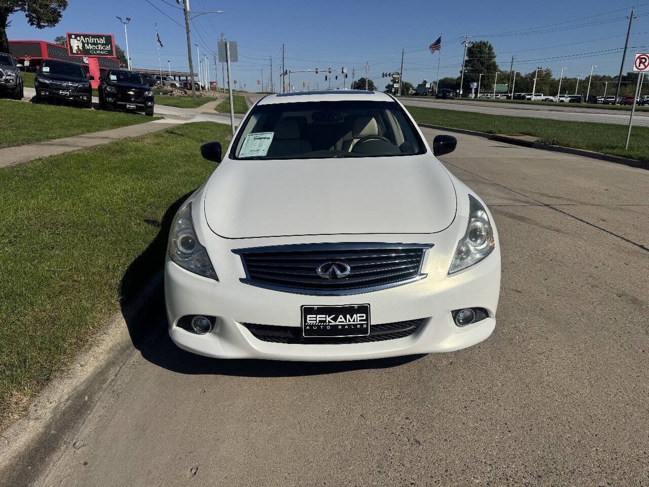 Used 2013 INFINITI G37 x Sedan w/ Premium Pkg AWD/4WD image 6