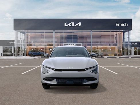 New 2025 Kia EV6 Wind image 2
