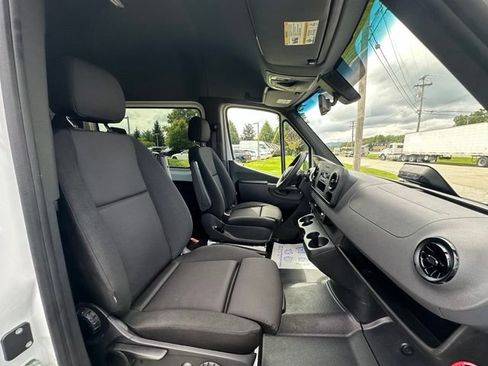 Used 2026 Mercedes-Benz Sprinter 2500 image 19