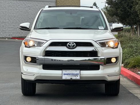 Used 2017 Toyota 4Runner Limited image 10