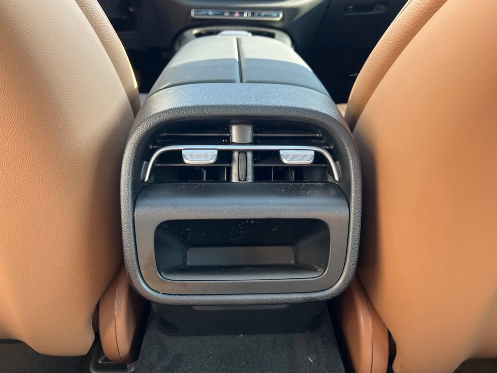 New 2027 Mercedes-Benz E 350 4MATIC Sedan image 29