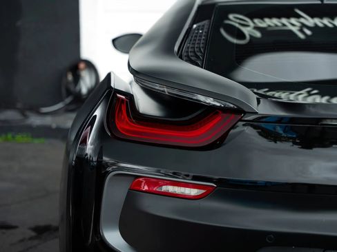 Used 2017 BMW i8 AWD/4WD image 15