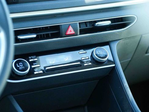 Used 2023 Hyundai Sonata Blue FWD image 22