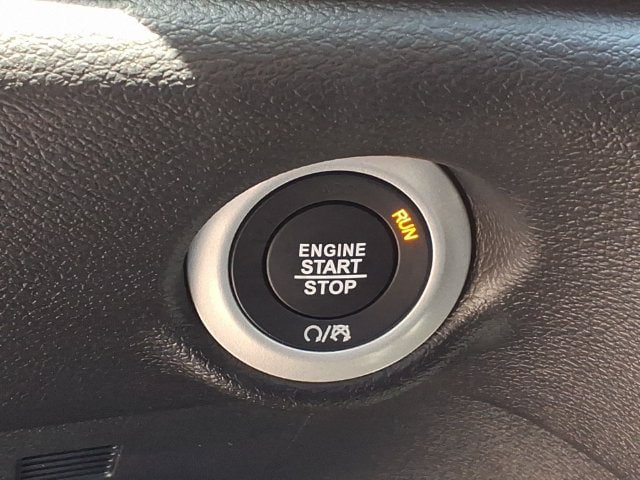 New 2027 Chrysler Pacifica Select AWD/4WD image 21