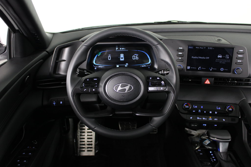 Certified 2026 Hyundai Elantra SEL Sport Premium FWD image 10