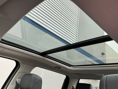 Used 2024 Toyota Tundra Limited image 18