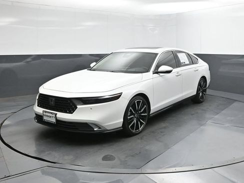Used 2024 Honda Accord Touring image 34