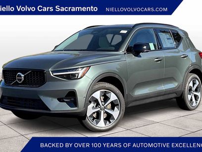 New 2026 Volvo XC40 B5 Plus w/ Protection Package Premier