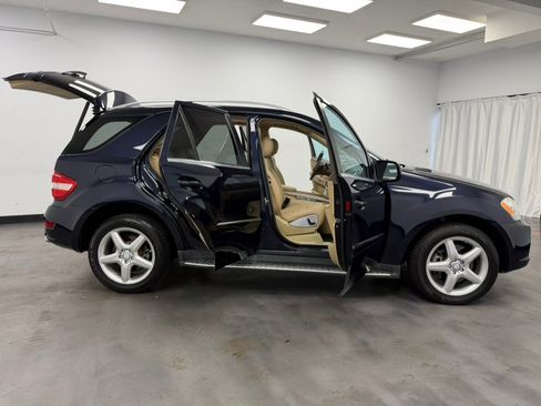 Used 2010 Mercedes-Benz ML 550 4MATIC image 25