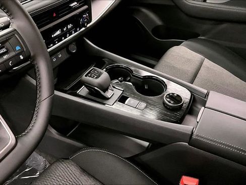 New 2026 Nissan Rogue SV AWD/4WD image 9