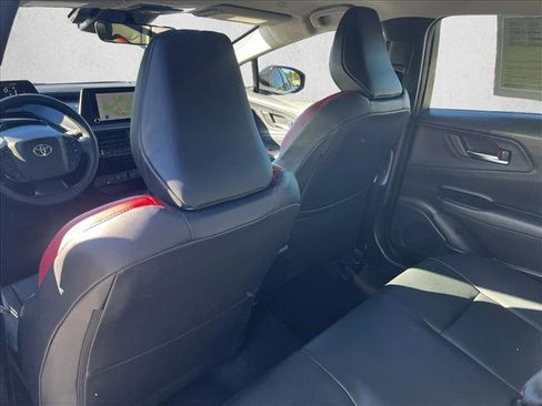 Certified 2025 Toyota Prius Plug-In Hybrid image 17