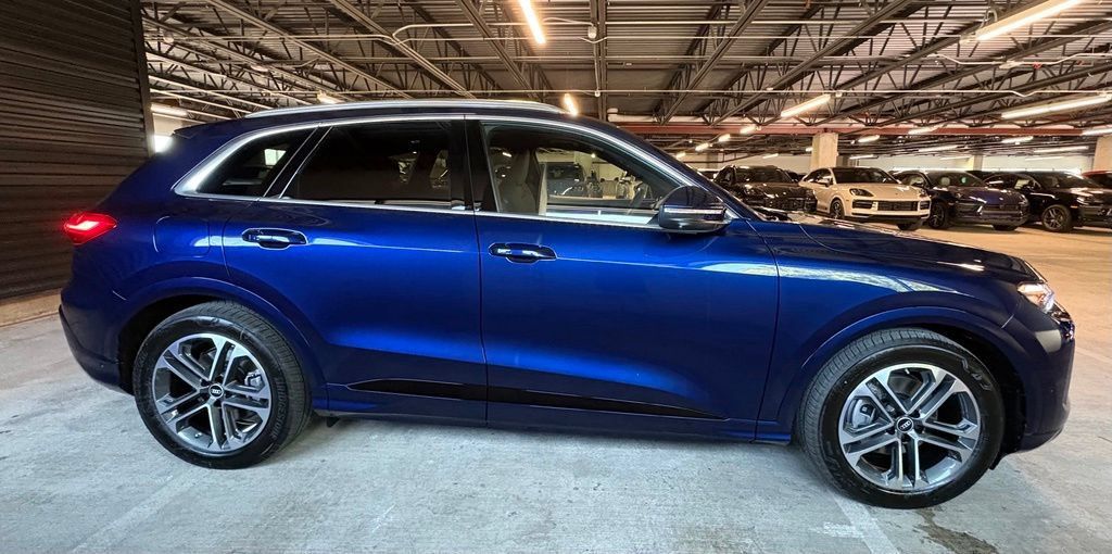 New 2026 Audi Q5 Prestige AWD/4WD image 9