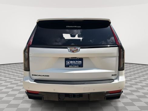 Used 2022 Cadillac Escalade Sport Platinum w/ Heavy-Duty Trailer Package image 4