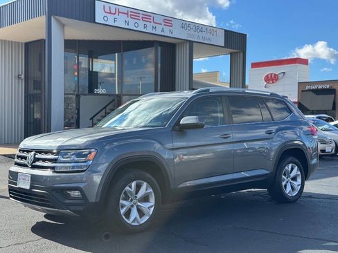 Used 2018 Volkswagen Atlas SE image 1