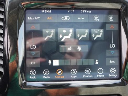 Certified 2020 Jeep Cherokee Limited AWD/4WD image 28