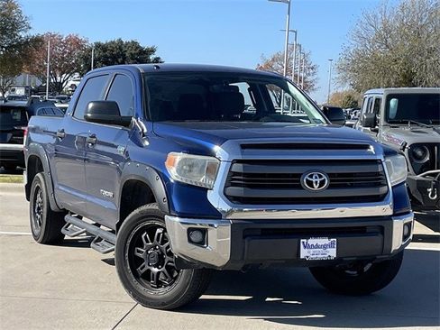 Used 2015 Toyota Tundra SR5 w/ SR5 Upgrade Package image 2