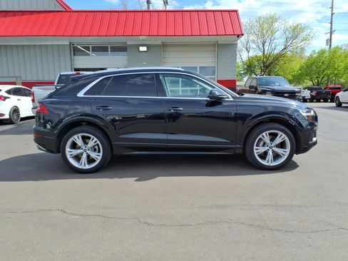 Used 2022 Audi Q8 Premium Plus AWD/4WD image 6