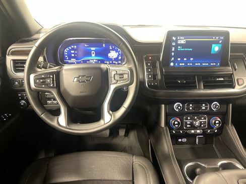 Certified 2024 Chevrolet Tahoe Z71 w/ Luxury Package AWD/4WD image 19