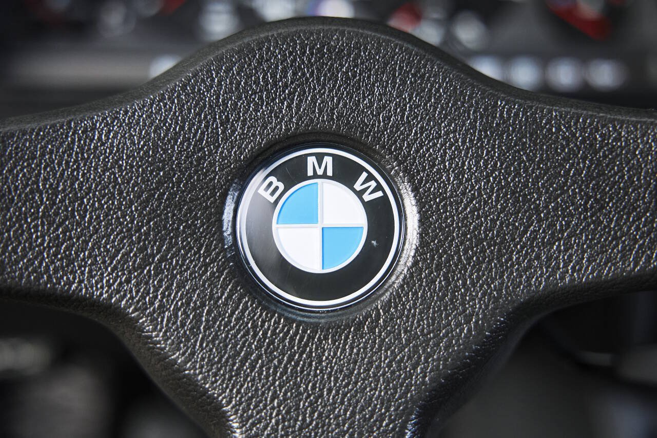 Used 1988 BMW M3 Coupe RWD image 45