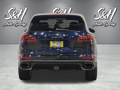 Used 2016 Porsche Cayenne AWD/4WD image 19