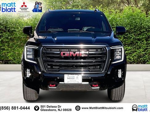 Used 2021 GMC Yukon XL AT4 image 3