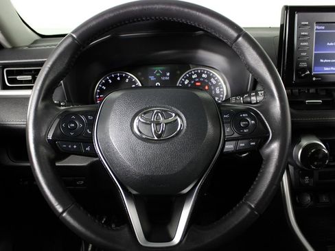 Used 2021 Toyota RAV4 XLE Premium image 24