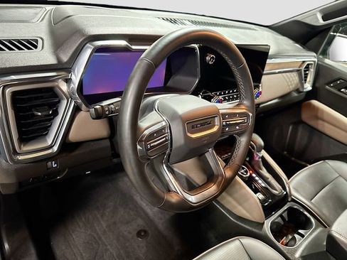 Used 2024 GMC Canyon Denali w/ LPO, Denali Black Edition AWD/4WD image 9