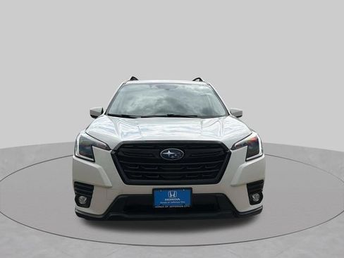 Used 2024 Subaru Forester Premium AWD/4WD image 10