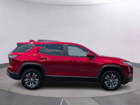 Used 2026 Chevrolet Equinox LT w/ Convenience Package II FWD image 6
