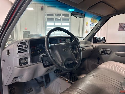 Used 1995 Chevrolet Silverado 3500 4x4 Regular Cab image 18