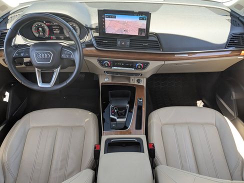 Used 2022 Audi Q5 2.0T Premium Plus w/ Premium Plus Package AWD/4WD image 18