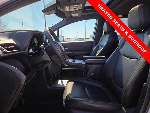 Used 2023 Toyota Sienna XSE w/ XSE Plus Package image 17